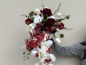 Wild Cascade Wedding (artificial)